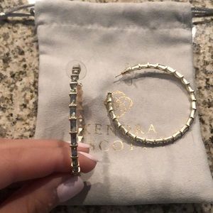 Kendra Scott Thora Hoop Earrings